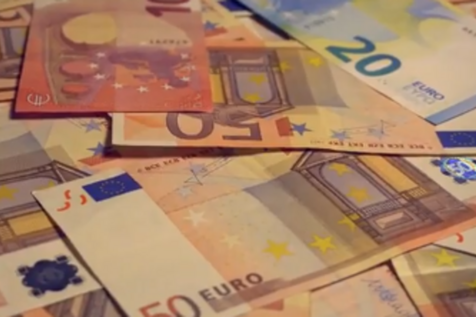 dinheiro, euros, finanças