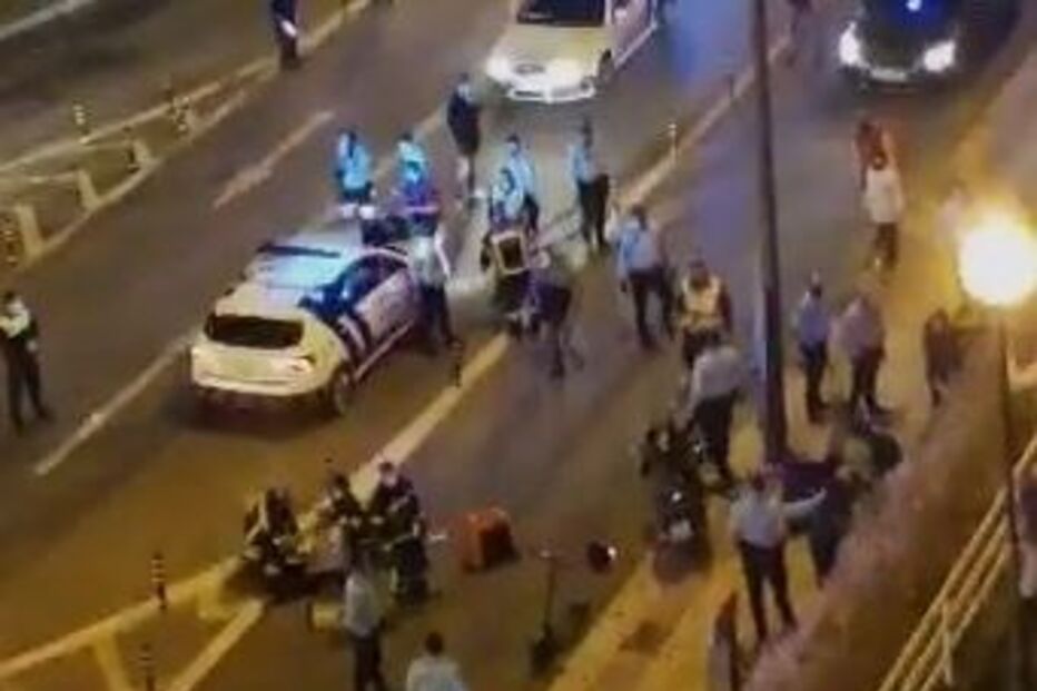 Estafeta de entrega de comida morre em colisão com carro em Lisboa