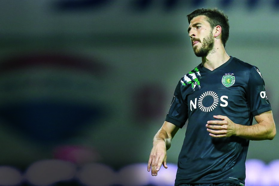 Paulinho ‘seca’ ataque leonino