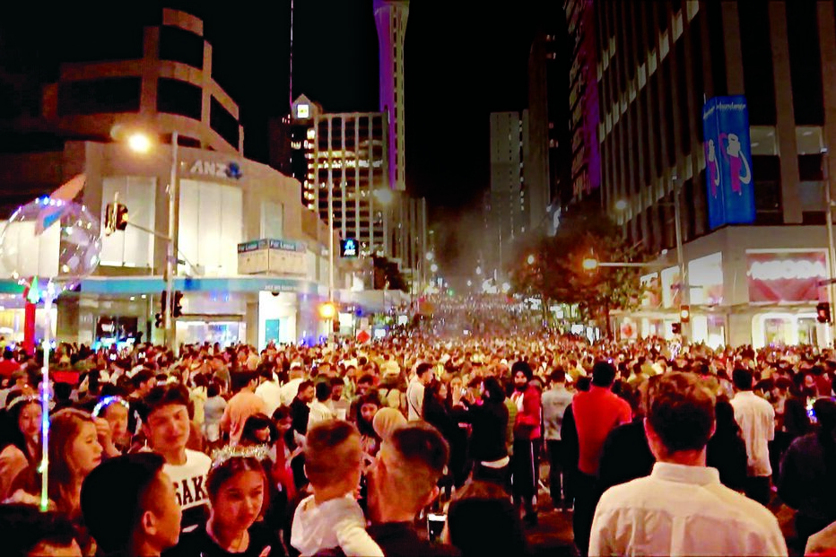 Festa  de passagem de ano em Auckland, na Nova Zelândia
