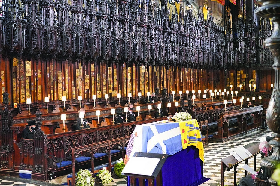 Missa foi celebrada na Capela de S. Jorge, perante 30 pessoas