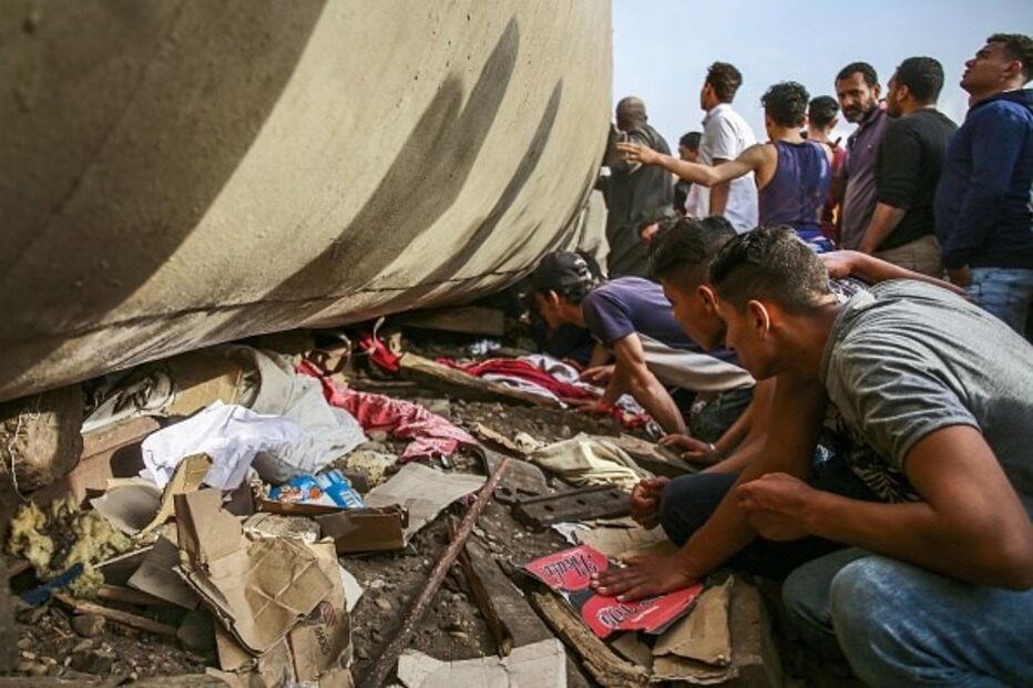 Descarrilamento de comboio no Egito