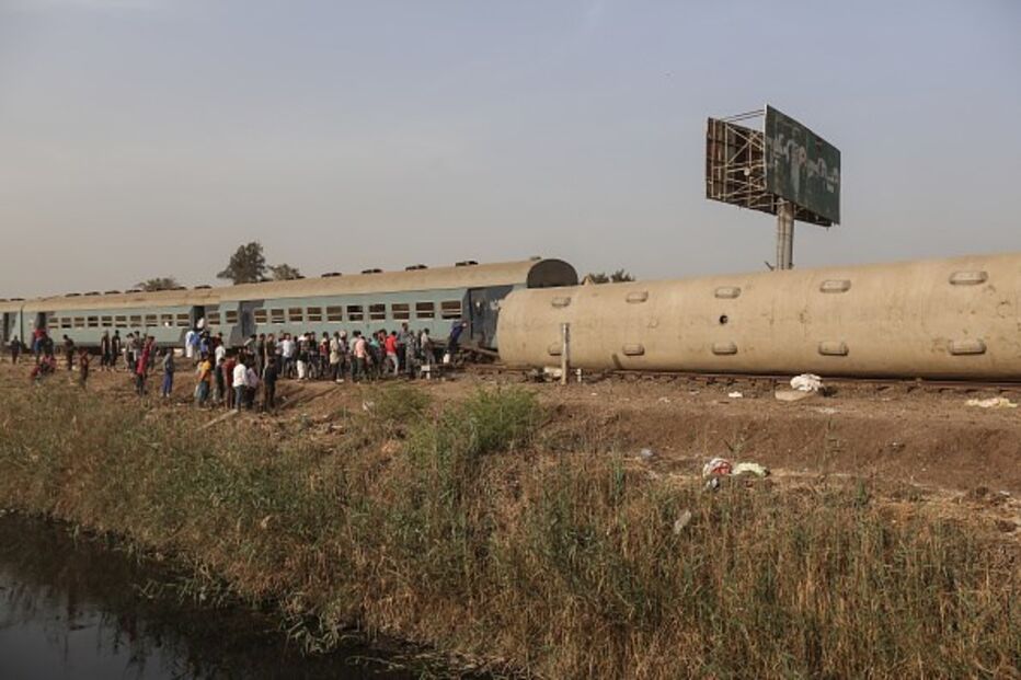 Descarrilamento de comboio no Egito
