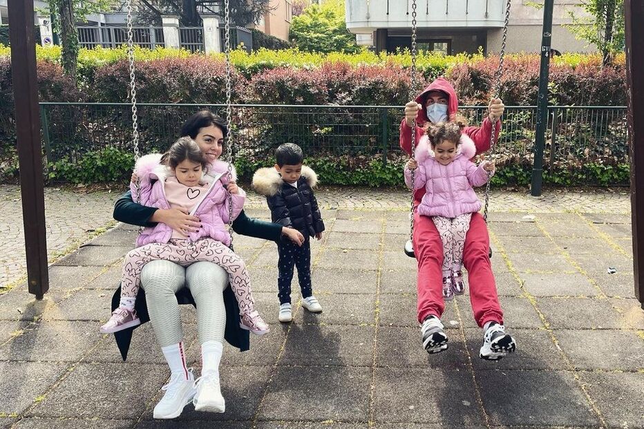 Cristiano Ronaldo, Georgina Rodríguez e os filhos 