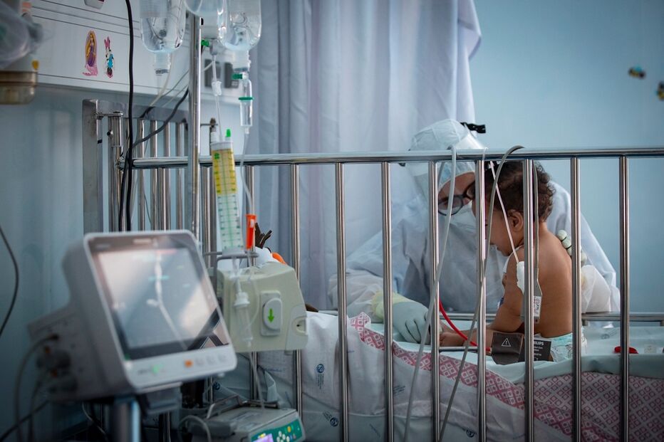 Criança hospitalizada xx