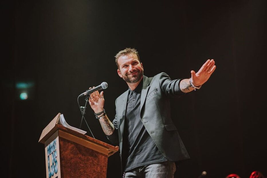 roast a Ljubomir Stanisic