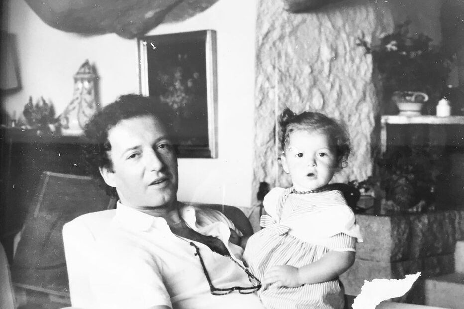 Maria Botelho Moniz e o pai