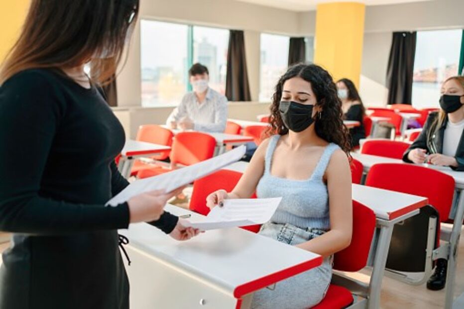 Estudantes, universidade, faculdade, professor