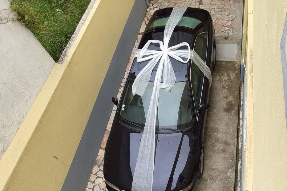 Viatura oferecida por colegas