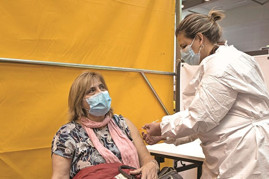 Portugal é dos países europeus com menos notificações de reações adversas às vacinas, nomeadamente da AstraZeneca 