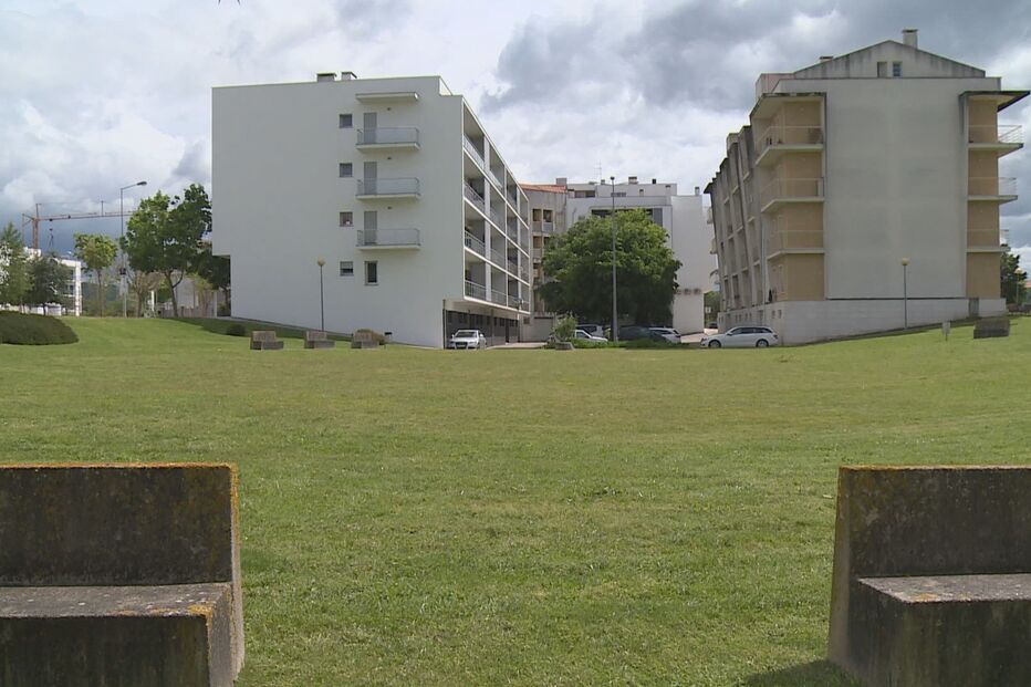 Homem tenta matar namorado de ex-companheira com tiro na cabeça em Condeixa-a-Nova