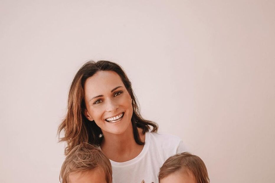 Helena Costa com as filhas, Mercedes e Maria do Mar