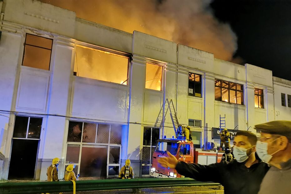 Chamas deixaram rasto de destruição em oficinas na Figueira da Foz