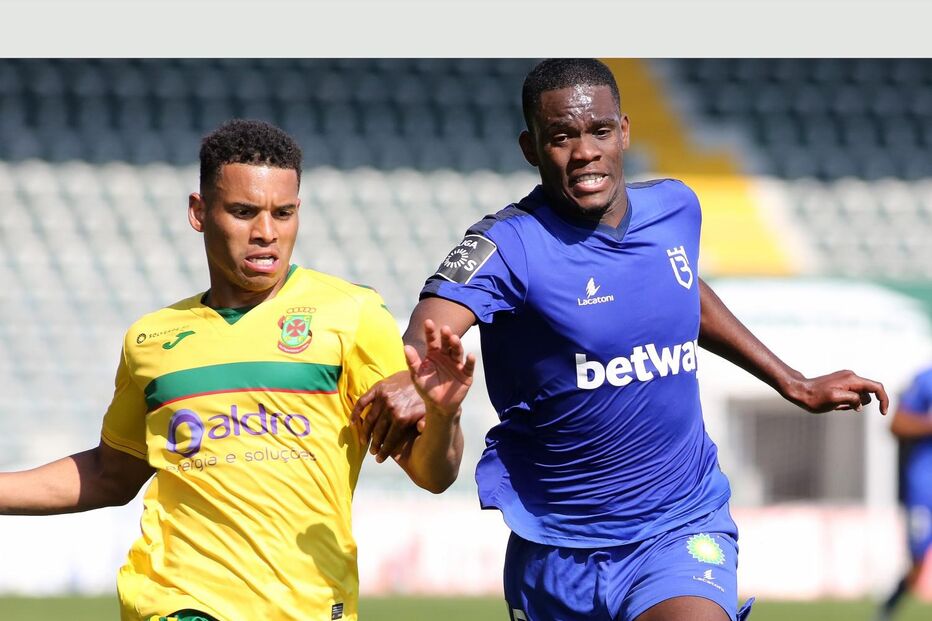 Paços de Ferreira vence Belenenses SAD 