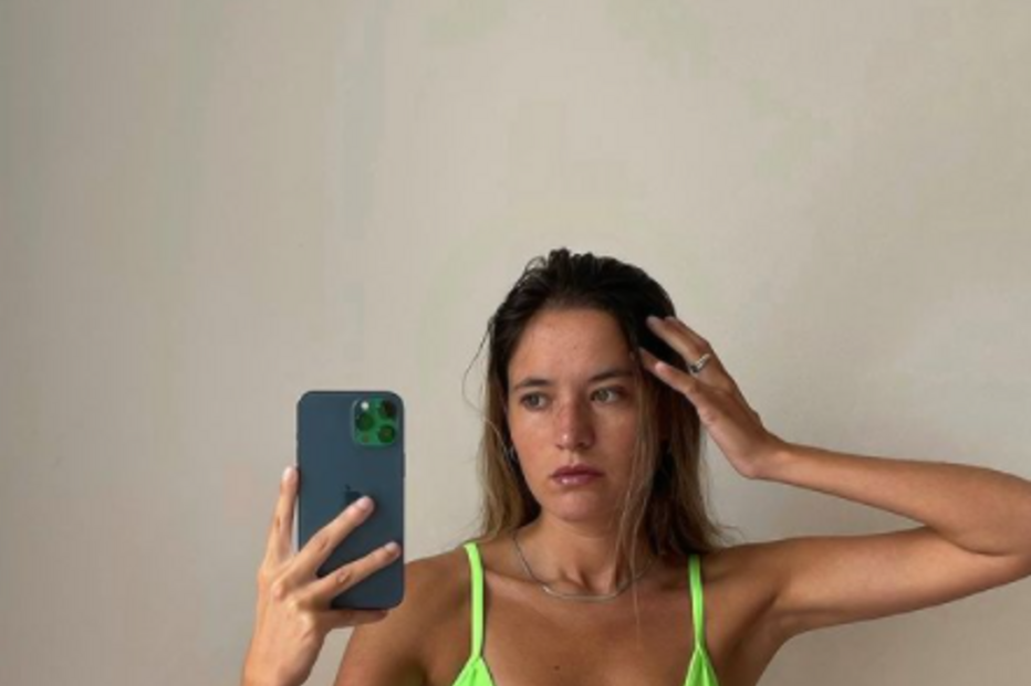 Constança Braddell exibe curvas sexy nas redes sociais após conseguiu controlar a doença. Jovem retoma rotinas e está estável 