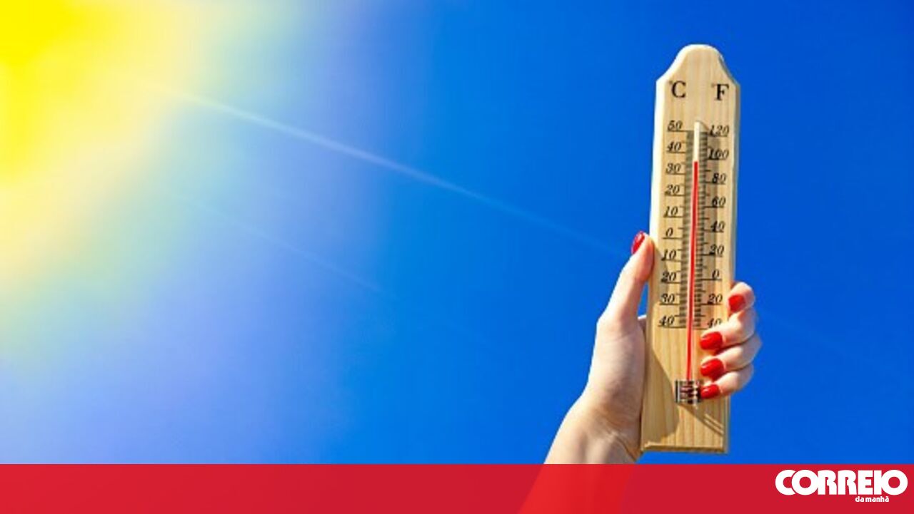 Heatwave Alert: Four Portuguese Districts Under Yellow Warning as Temperatures Soar Above 30°C