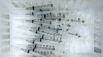Jovem italiana recebeu seis doses da vacina contra a covid-19 de uma só vez