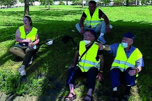 Grupo de Penafiel aproveita para descansar. Manuel Coelho, à direita, cumpre promessa de ir a Fátima há 50 anos