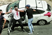  Manifestantes judeus e palestinianos trocaram agressões