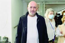 Ex-companheiro, José Raposo, não arreda pé do hospital