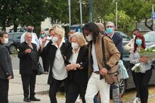 Marido de Maria João Abreu no último adeus à atriz