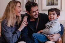 Iara Rodrigues com o marido André Manso e o filho Diogo