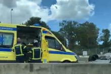 Dois feridos em colisão e capotamento na A5