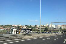 Acidente com camião no IC16 em direção ao Ubbo	