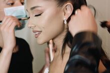 Ariana Grande revela imagens do casamento