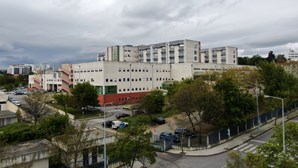 Jovem de 21 anos ameaça matar a mãe no hospital em Viseu