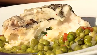 Aprenda a fazer safio guisado com ervilhas		