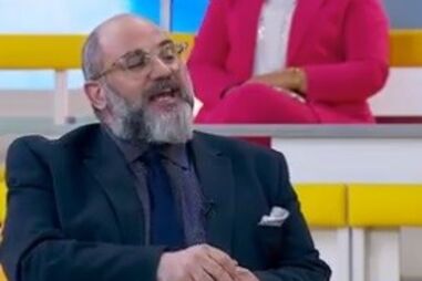 'Polícia da moda' analisa looks dos jogadores de futebol