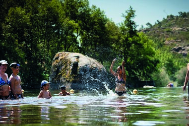 Em Valpaços, a praia fluvial do Rabaçal é muito procurada pelos turistas