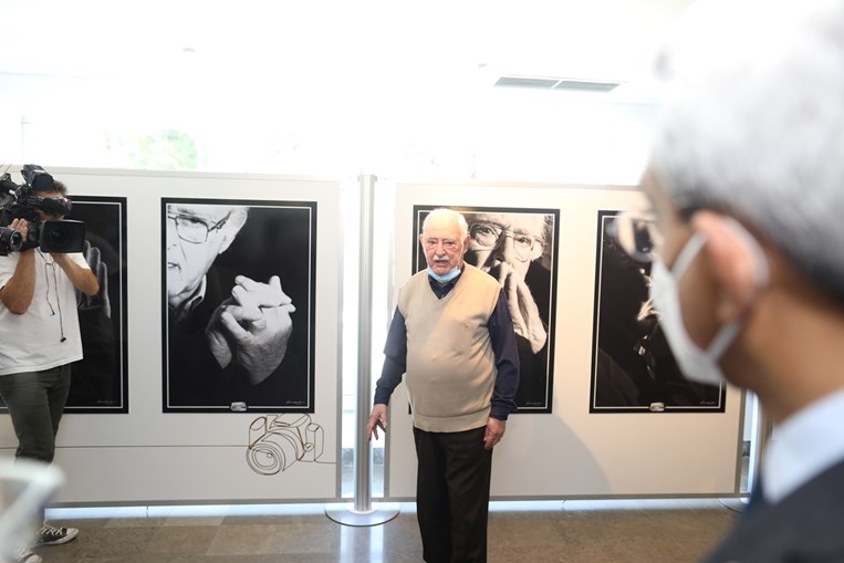 Retratos Da Vida E Obra De Ruy De Carvalho Em Exposição Cultura Correio Da Manhã 