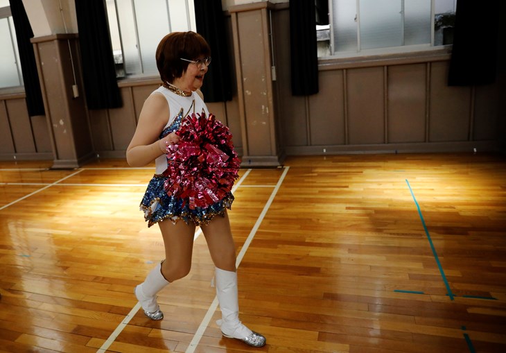 Japan Pom Pom Claque Só Tem Cheerleaders Com Mais De 60 Anos E A Mais Velha Tem 89 Veja 3615