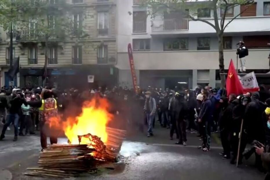 Distúrbios marcam manifestação do Dia do Trabalhador em Paris