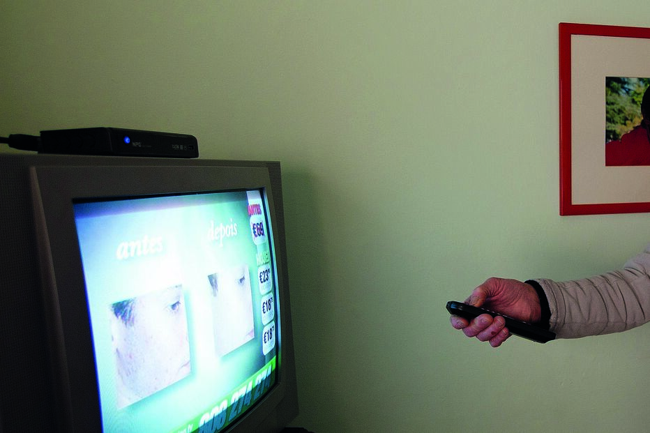 Assaltante fazia-se passar por técnico de um serviço de TV por cabo e aproveitava para furtar bens aos idosos  