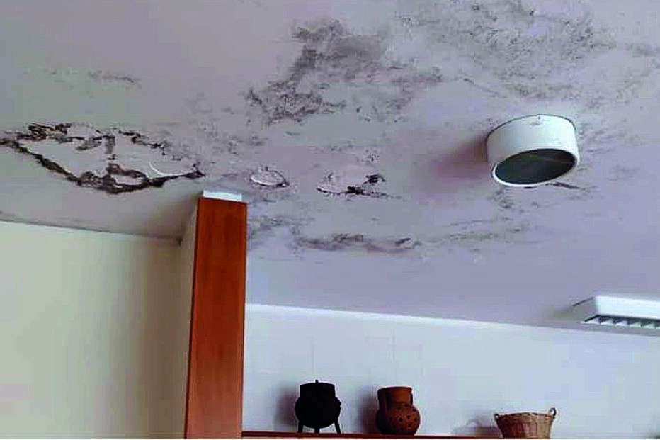 Escola Básica de Aveleda, em Braga, foi requalificada há cerca de 10 anos e apresenta sinais de degradação 