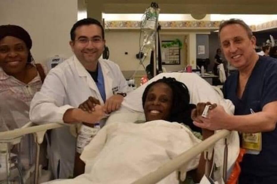 Halima Cisse com a equipa médica