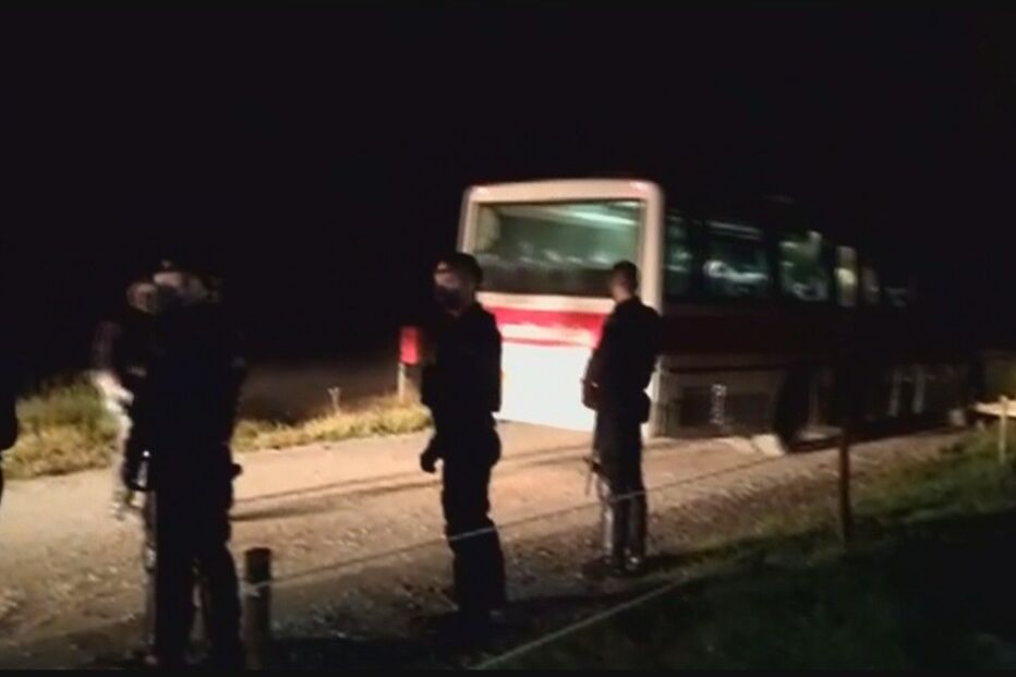 24 migrantes que viviam sem condições em Odemira realojados no Zmar