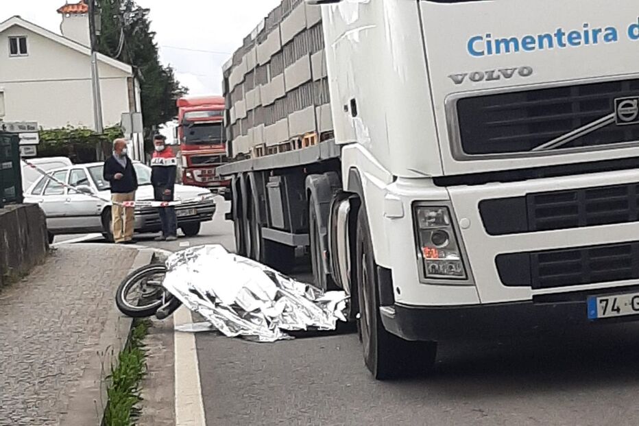 Motociclista reformado morre ao ser abalroado por camião em Barcelos