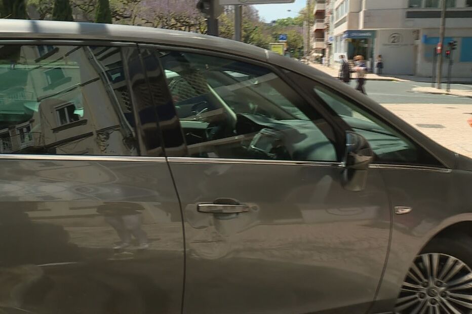 Bebé que morreu deixada no carro em Lisboa pela mãe esteve sete horas trancada