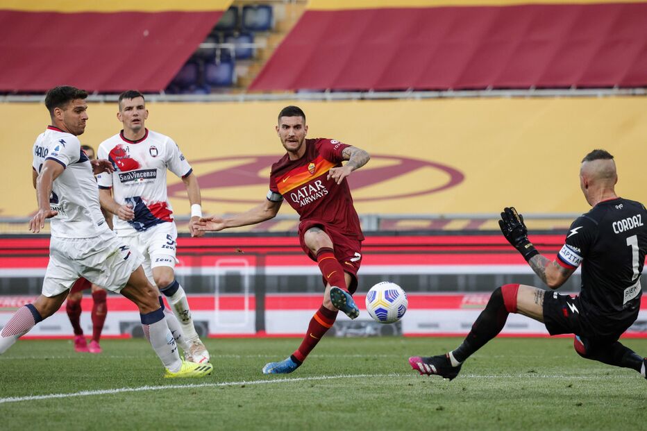 Pellegrini faz o 2º golo da Roma ante o Crotone