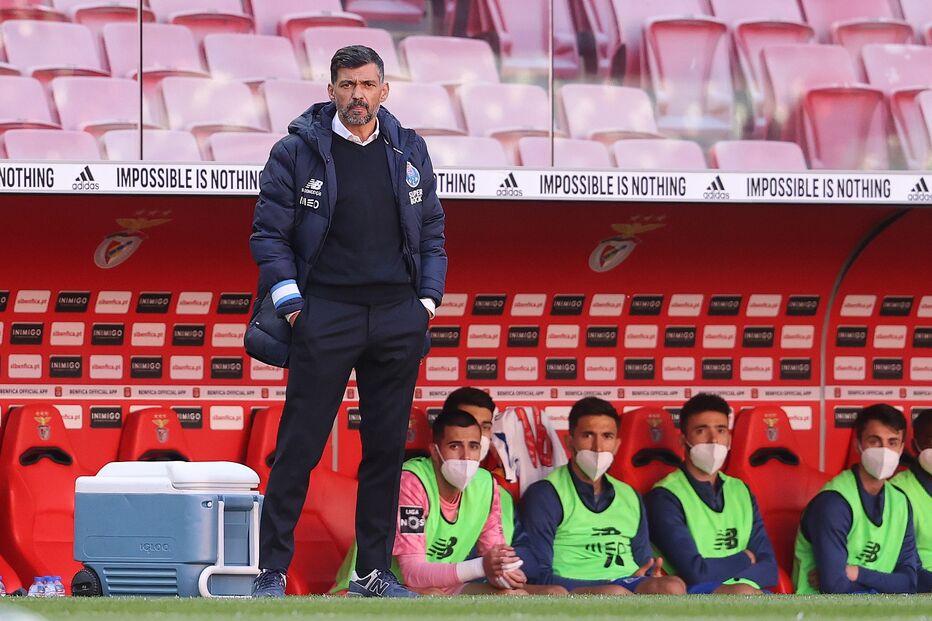Sérgio Conceição pediu aos jogadores para “jogarem como se não houvesse classificação”	