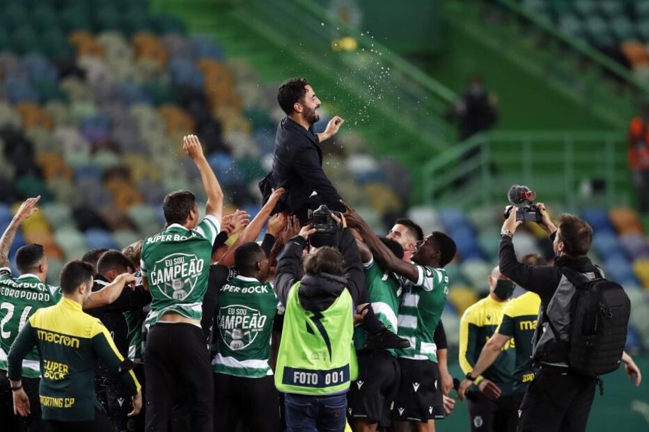 Rúben Amorim festeja título de campeão com equipa leonina