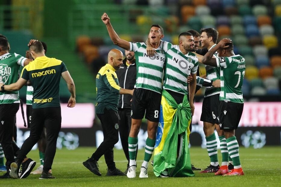 Rúben Amorim festeja título de campeão com equipa leonina