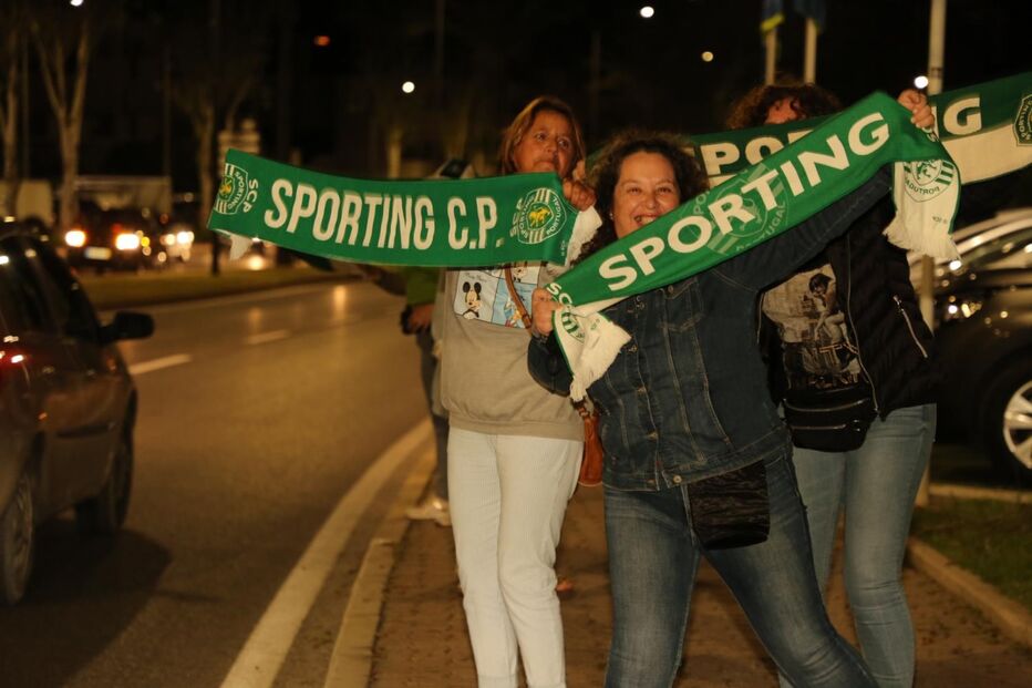 Adeptos festejam conquista do título do Sporting na Madeira