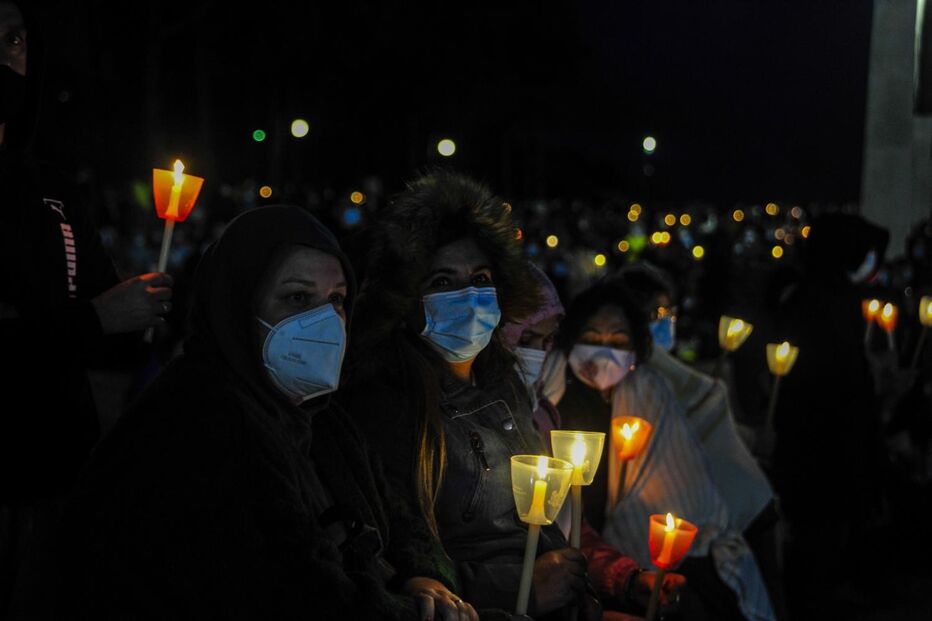 Santuário de Fátima ilumina-se durante Procissão das Velas