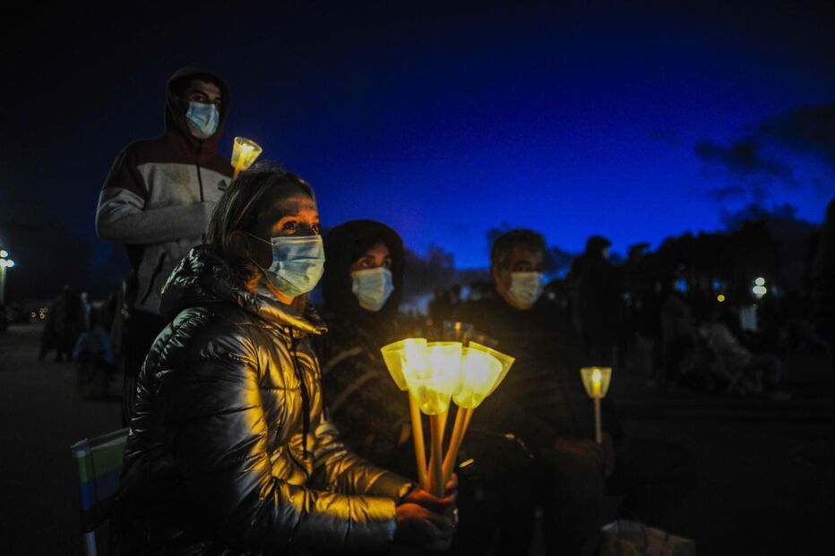 Santuário de Fátima ilumina-se durante Procissão das Velas