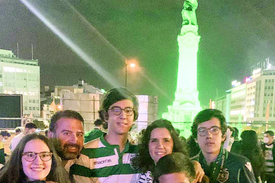 Assunção Cristas com a família no Marquês de Pombal, em Lisboa